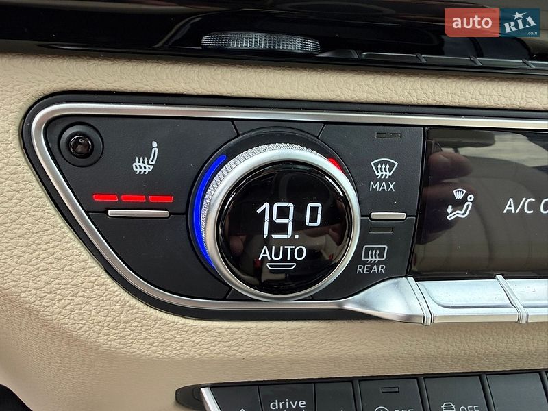 Внедорожник / Кроссовер Audi Q5 2022 в Стрые