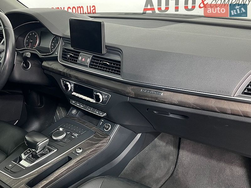 Внедорожник / Кроссовер Audi Q5 2018 в Львове
