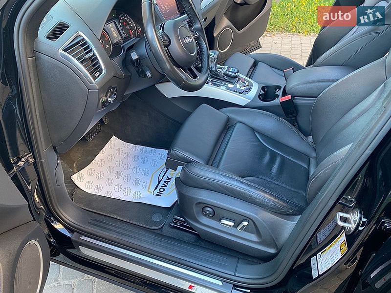 Позашляховик / Кросовер Audi Q5 2017 в Луцьку