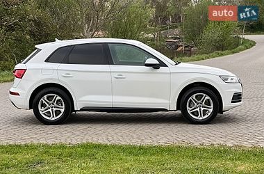 Внедорожник / Кроссовер Audi Q5 2017 в Львове