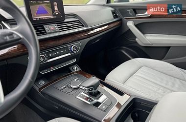 Внедорожник / Кроссовер Audi Q5 2017 в Львове
