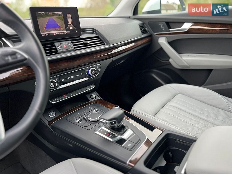 Внедорожник / Кроссовер Audi Q5 2017 в Львове