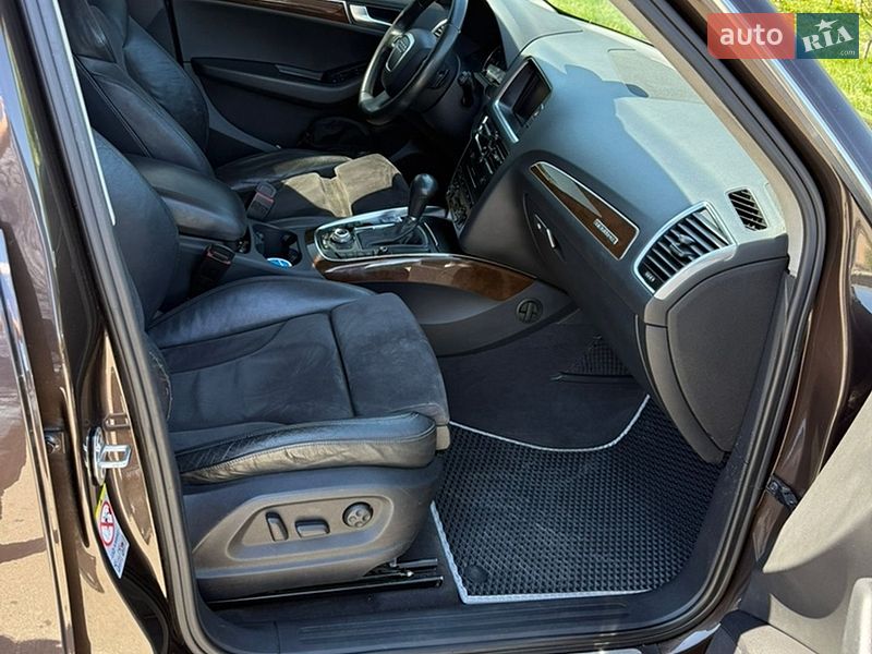 Позашляховик / Кросовер Audi Q5 2011 в Івано-Франківську