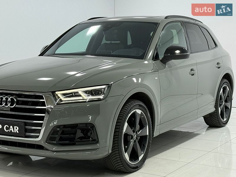 Внедорожник / Кроссовер Audi Q5 2019 в Одессе