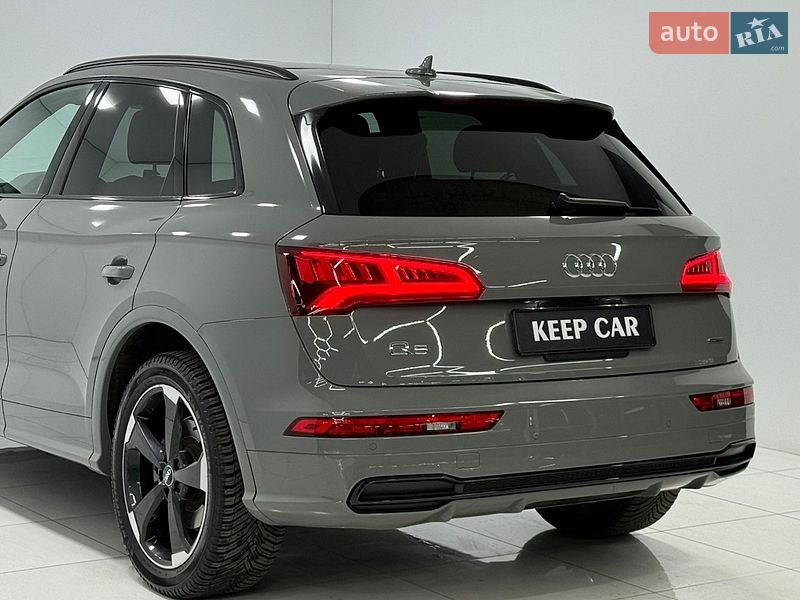Внедорожник / Кроссовер Audi Q5 2019 в Одессе