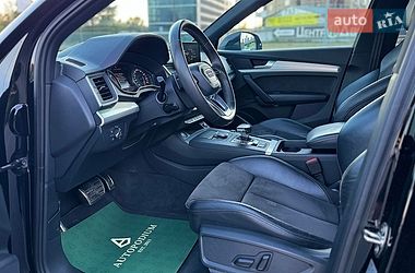 Внедорожник / Кроссовер Audi Q5 2017 в Киеве