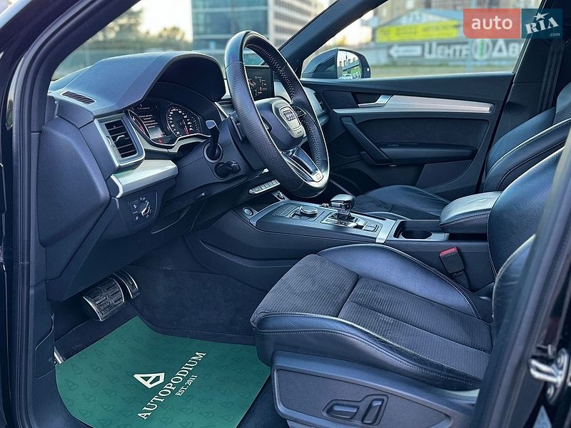 Внедорожник / Кроссовер Audi Q5 2017 в Киеве
