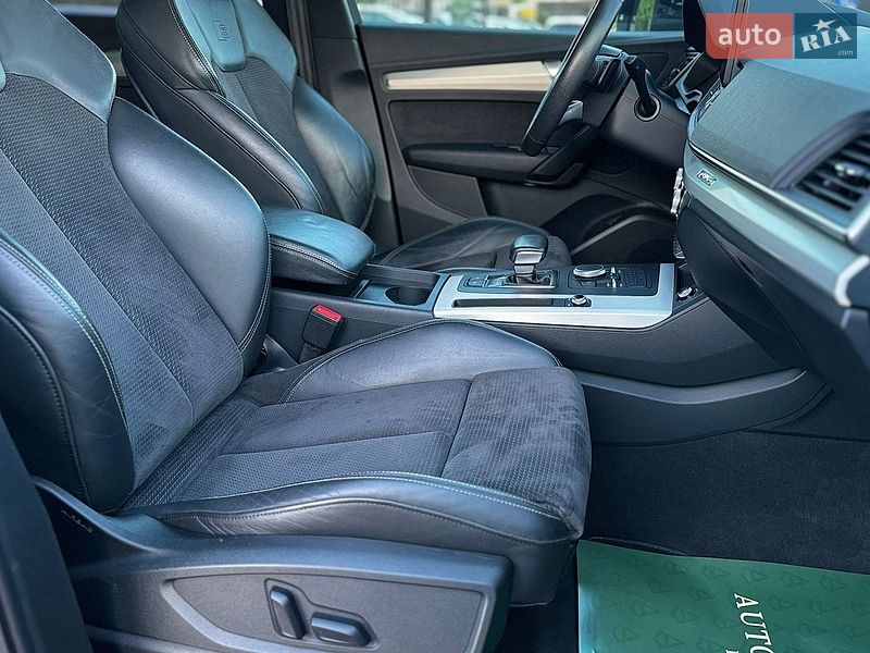 Внедорожник / Кроссовер Audi Q5 2017 в Киеве