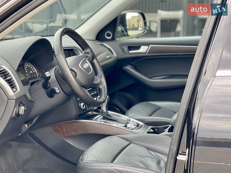 Внедорожник / Кроссовер Audi Q5 2014 в Ровно