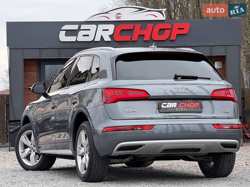 Внедорожник / Кроссовер Audi Q5 2017 в Стрые