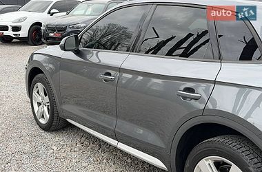 Внедорожник / Кроссовер Audi Q5 2017 в Стрые