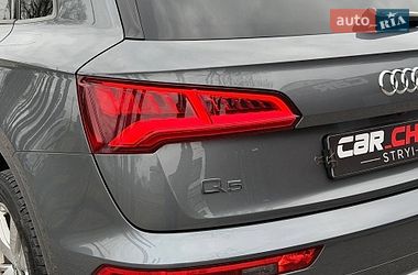 Внедорожник / Кроссовер Audi Q5 2017 в Стрые