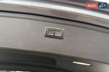 Внедорожник / Кроссовер Audi Q5 2017 в Стрые