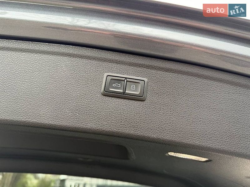 Внедорожник / Кроссовер Audi Q5 2017 в Стрые