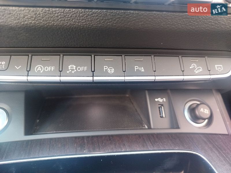 Внедорожник / Кроссовер Audi Q5 2023 в Запорожье
