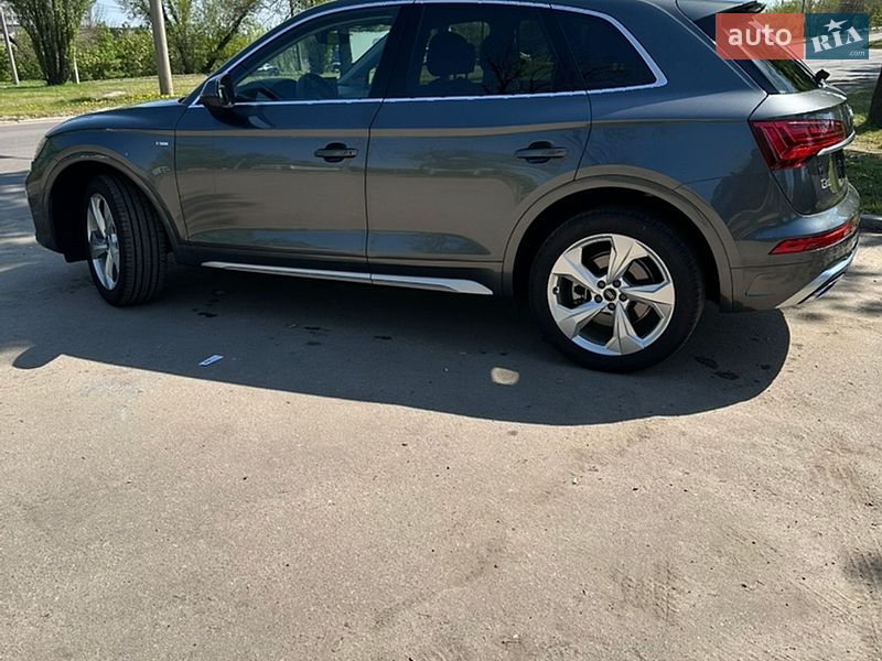 Внедорожник / Кроссовер Audi Q5 2024 в Харькове