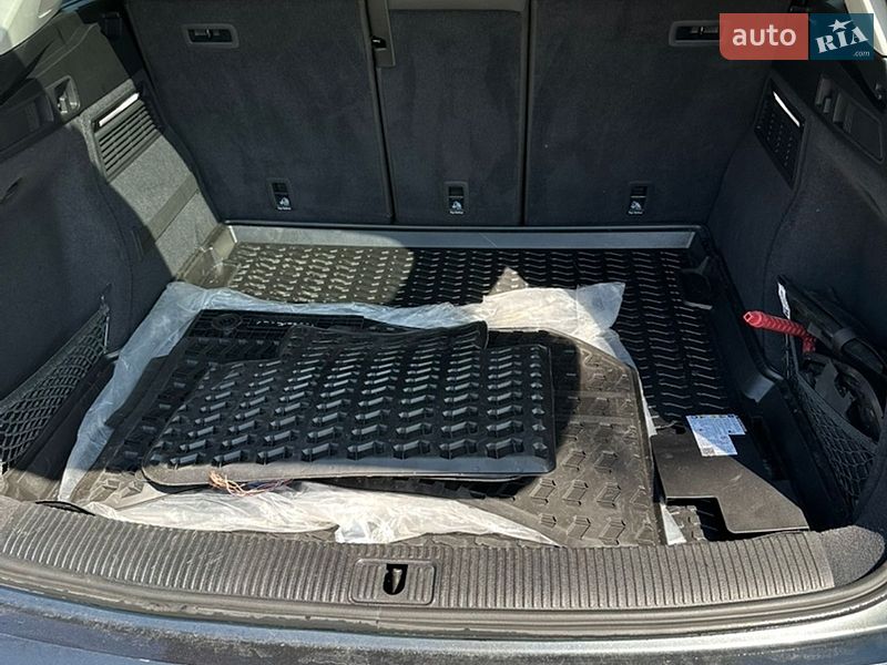 Внедорожник / Кроссовер Audi Q5 2024 в Харькове