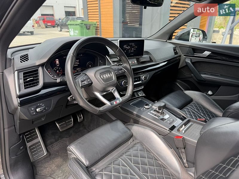 Внедорожник / Кроссовер Audi Q5 2019 в Житомире
