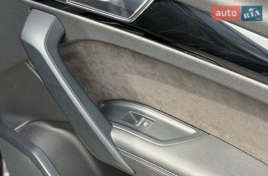 Внедорожник / Кроссовер Audi Q5 2019 в Житомире