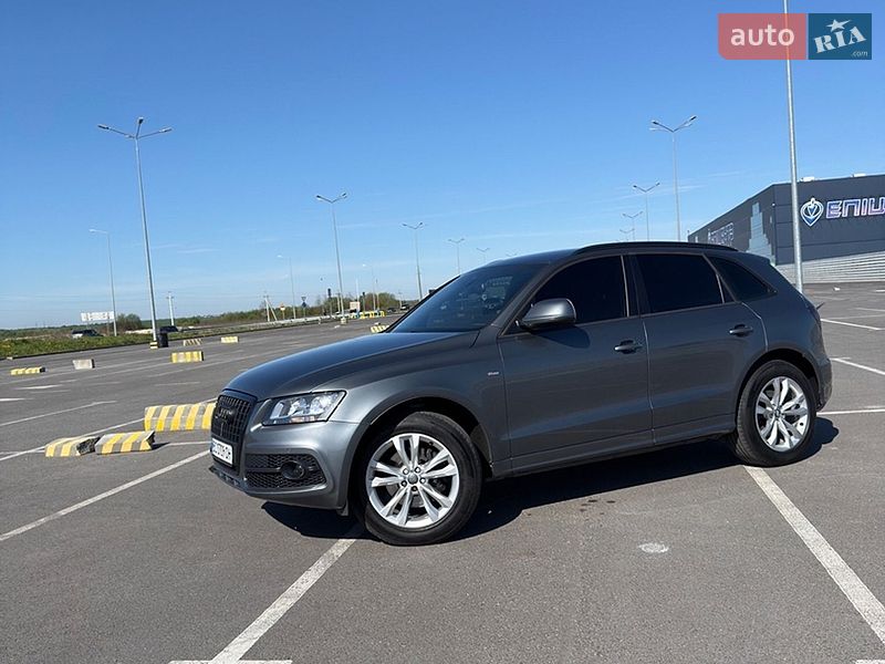 Внедорожник / Кроссовер Audi Q5 2012 в Тернополе