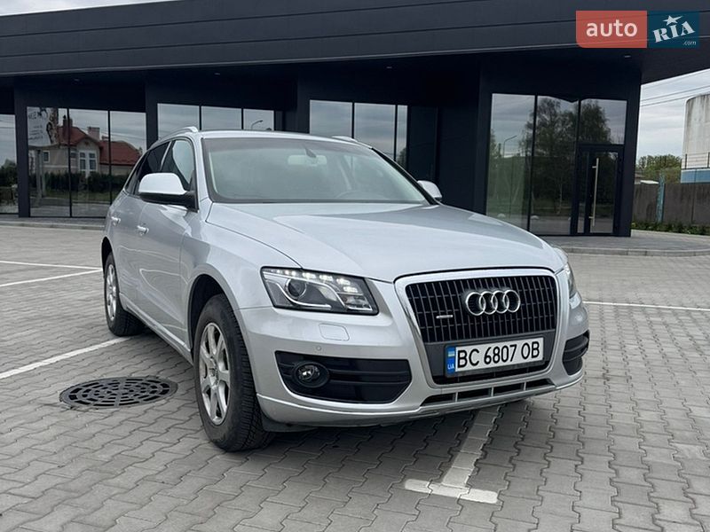 Внедорожник / Кроссовер Audi Q5 2010 в Шептицькому