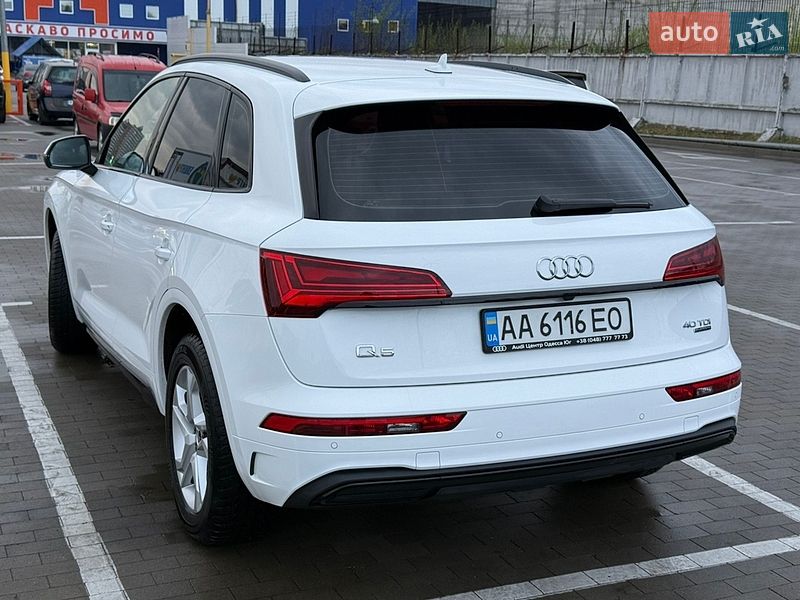 Внедорожник / Кроссовер Audi Q5 2023 в Киеве