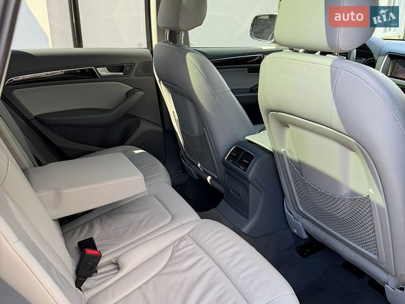 Внедорожник / Кроссовер Audi Q5 2014 в Ивано-Франковске