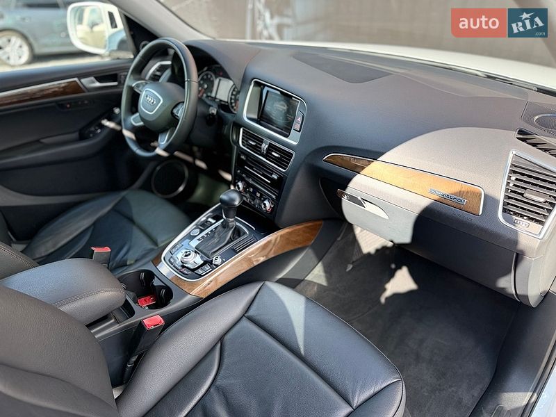 Внедорожник / Кроссовер Audi Q5 2015 в Львове