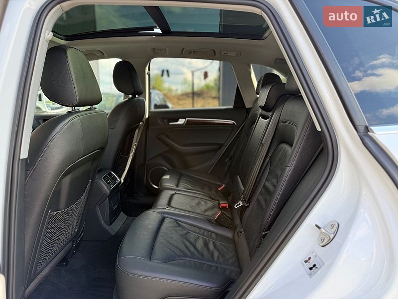 Внедорожник / Кроссовер Audi Q5 2015 в Львове