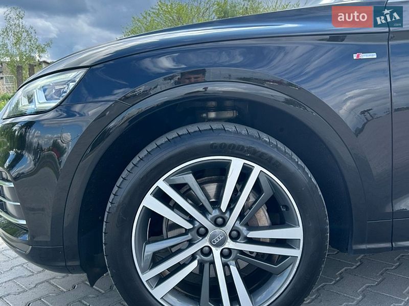 Внедорожник / Кроссовер Audi Q5 2017 в Львове