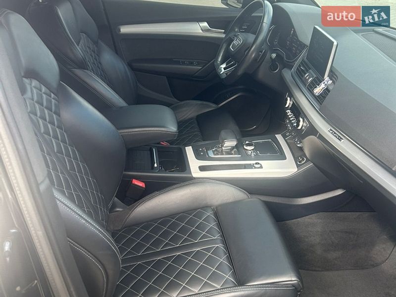 Внедорожник / Кроссовер Audi Q5 2017 в Львове