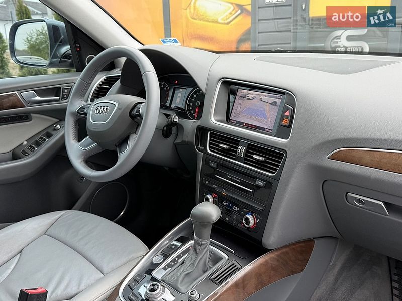 Внедорожник / Кроссовер Audi Q5 2015 в Стрые
