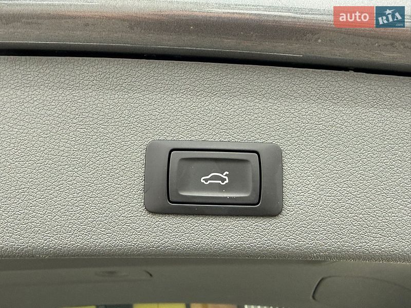 Внедорожник / Кроссовер Audi Q5 2015 в Стрые
