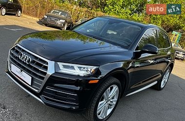 Позашляховик / Кросовер Audi Q5 2018 в Луцьку