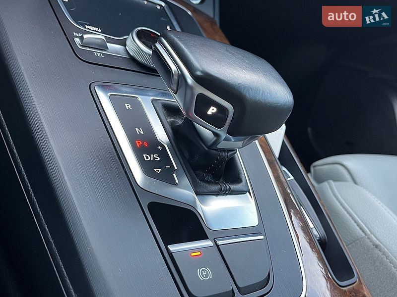 Внедорожник / Кроссовер Audi Q5 2018 в Луцке