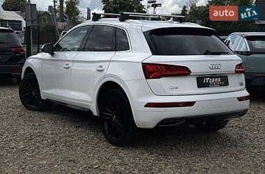 Внедорожник / Кроссовер Audi Q5 2016 в Стрые