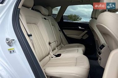 Внедорожник / Кроссовер Audi Q5 2016 в Стрые