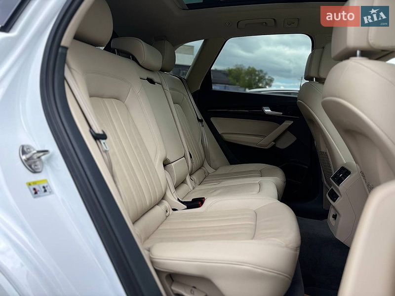 Внедорожник / Кроссовер Audi Q5 2016 в Стрые