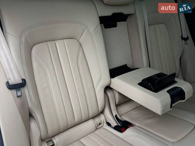 Внедорожник / Кроссовер Audi Q5 2016 в Стрые