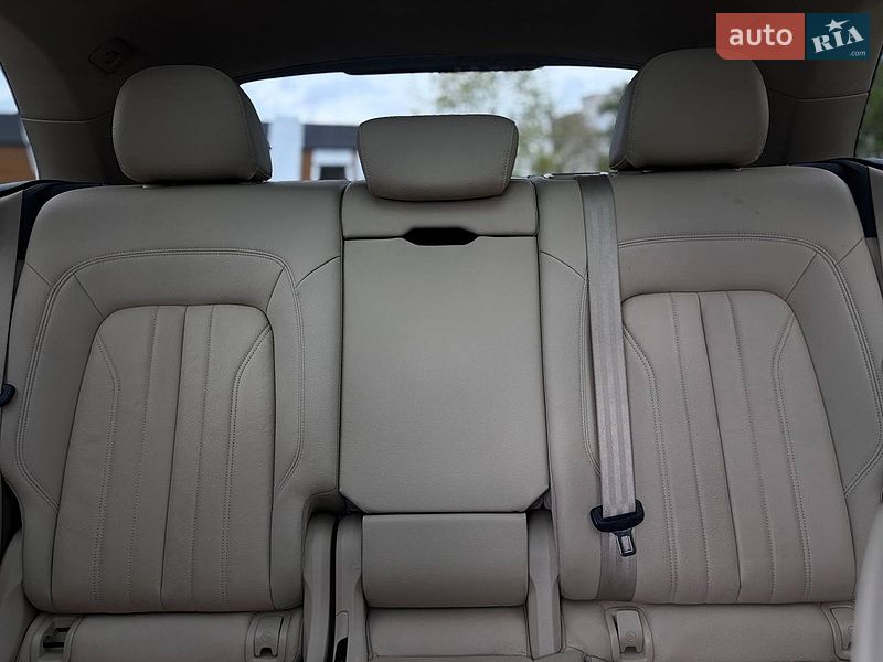 Внедорожник / Кроссовер Audi Q5 2016 в Стрые