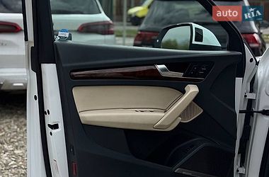 Внедорожник / Кроссовер Audi Q5 2016 в Стрые