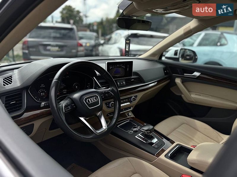 Внедорожник / Кроссовер Audi Q5 2016 в Стрые