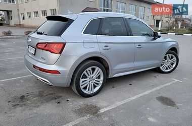 Внедорожник / Кроссовер Audi Q5 2017 в Рогатине