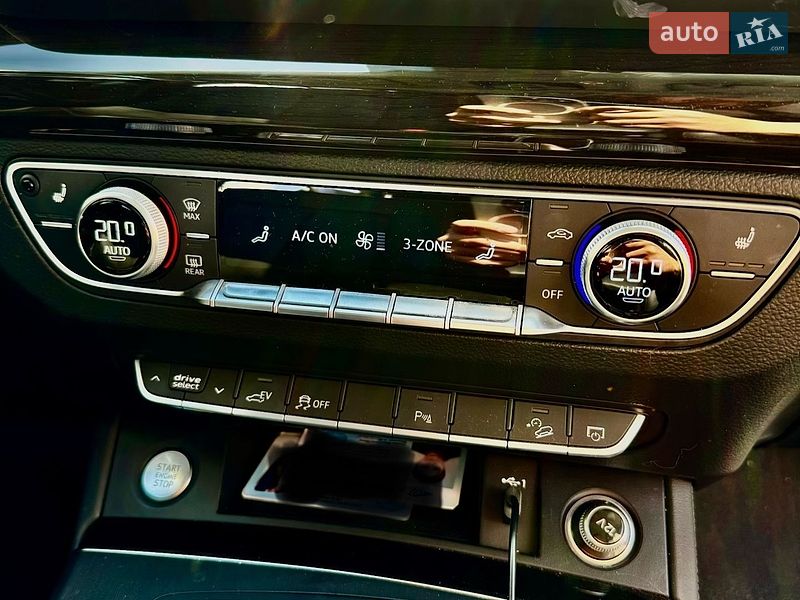 Внедорожник / Кроссовер Audi Q5 2019 в Киеве