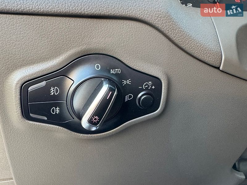 Внедорожник / Кроссовер Audi Q5 2015 в Полтаве