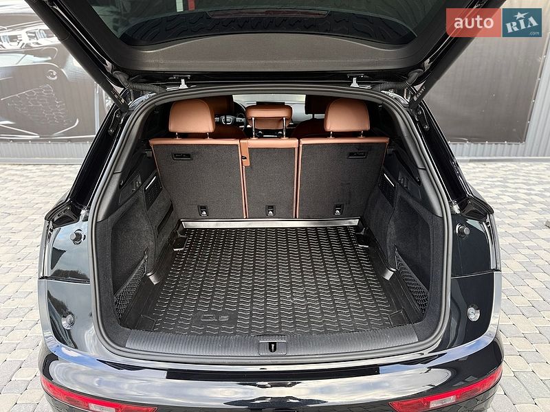 Внедорожник / Кроссовер Audi Q5 2021 в Львове