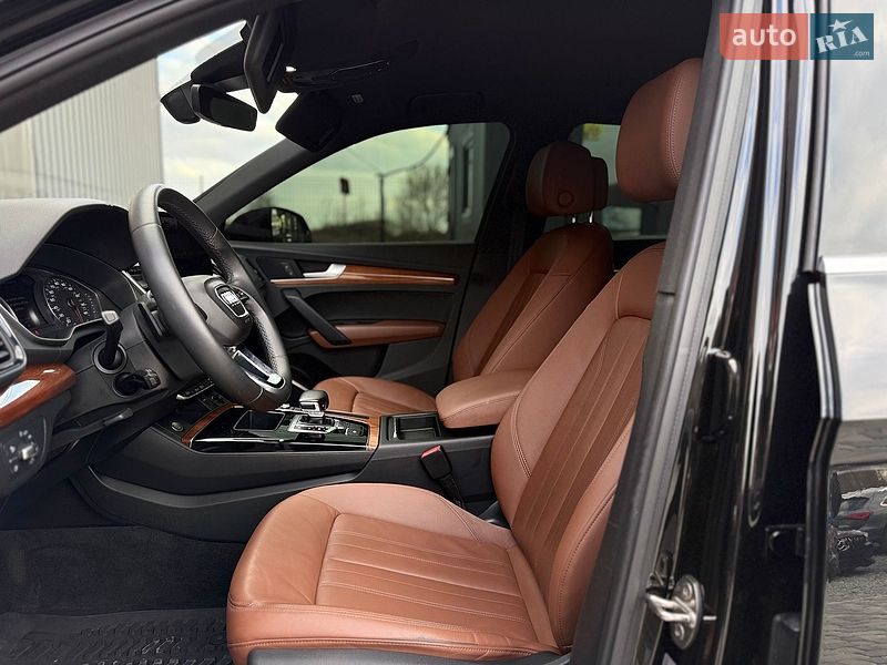 Внедорожник / Кроссовер Audi Q5 2021 в Львове