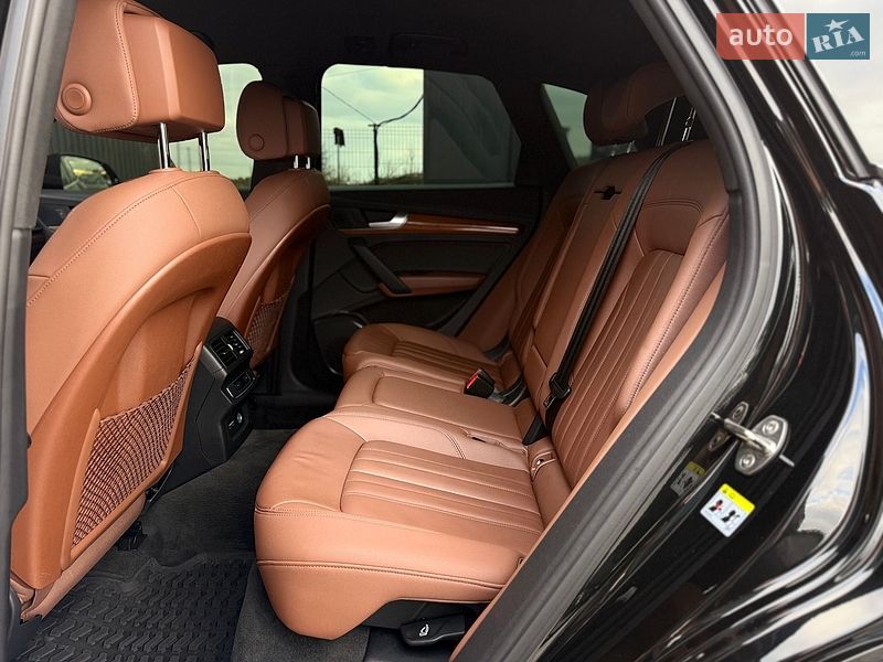 Внедорожник / Кроссовер Audi Q5 2021 в Львове