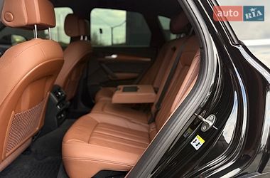 Внедорожник / Кроссовер Audi Q5 2021 в Львове
