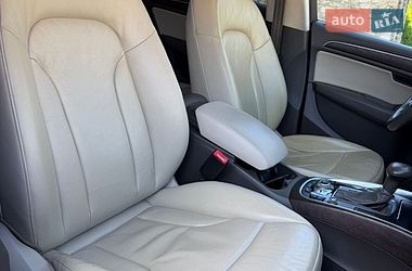 Внедорожник / Кроссовер Audi Q5 2014 в Каменец-Подольском